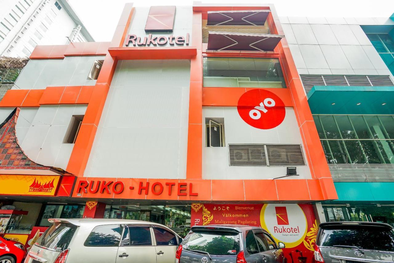 Oyo 277 Rukotel Near Rsu Adi Husada Undaan Kota סוראבאיה מראה חיצוני תמונה